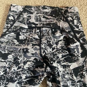 Lululemon leggings only worn a few times!